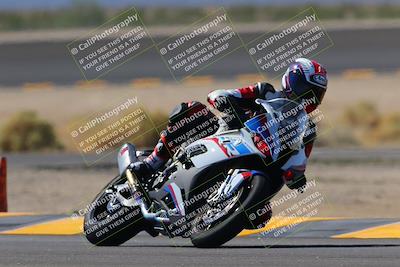 media/Oct-08-2022-SoCal Trackdays (Sat) [[1fc3beec89]]/Turn 14 (1050am)/